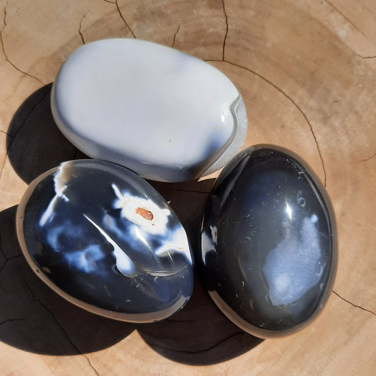 Orca Agate Palm Stones