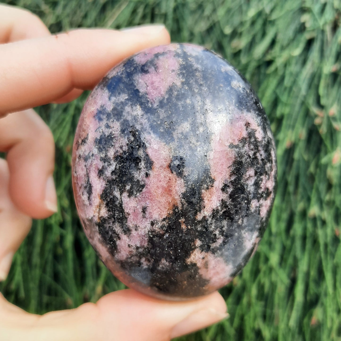 Rhodonite Palm Stone’s