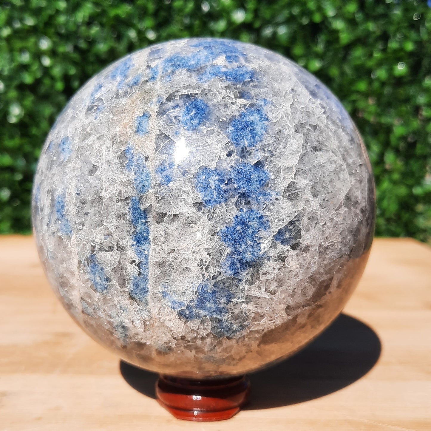 Apatite In Cleavelandite Sphere