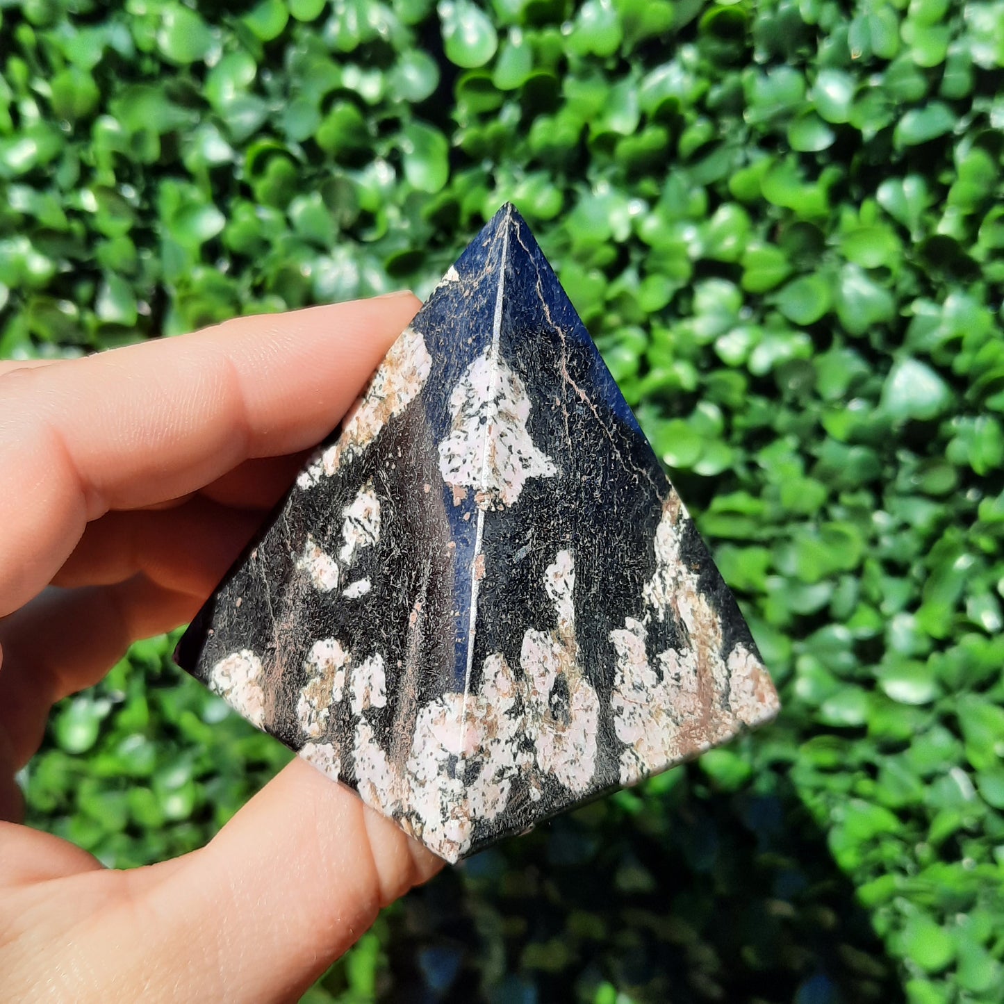 Pink Thulite In Black Jade Pyramids