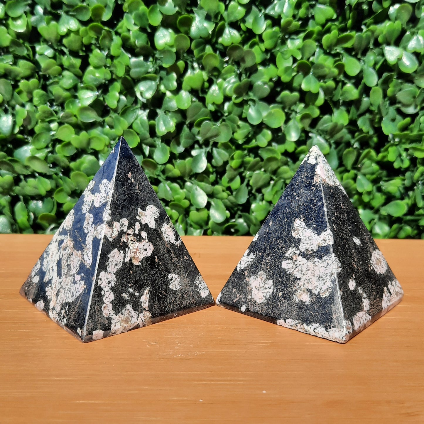Pink Thulite In Black Jade Pyramids
