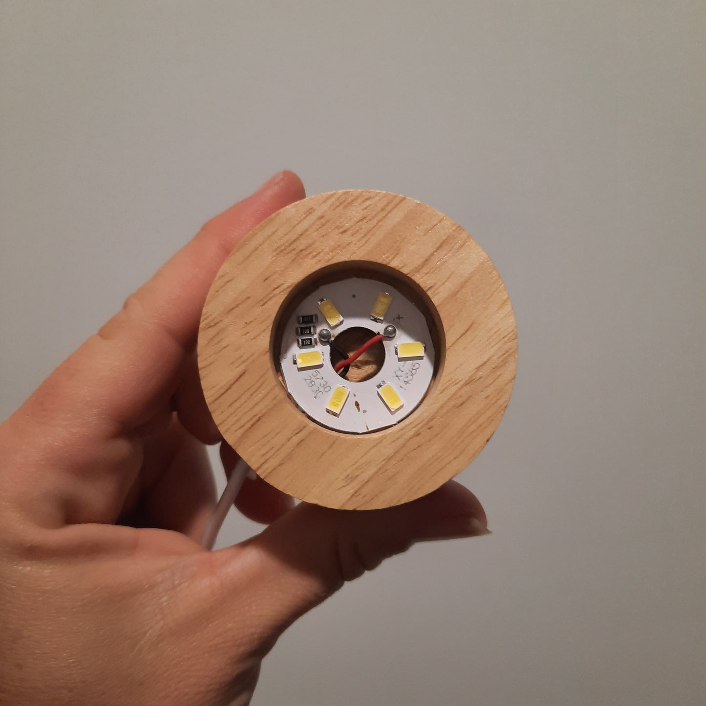 BAMBOO USB LED LIGHT LAMB STAND 60mm