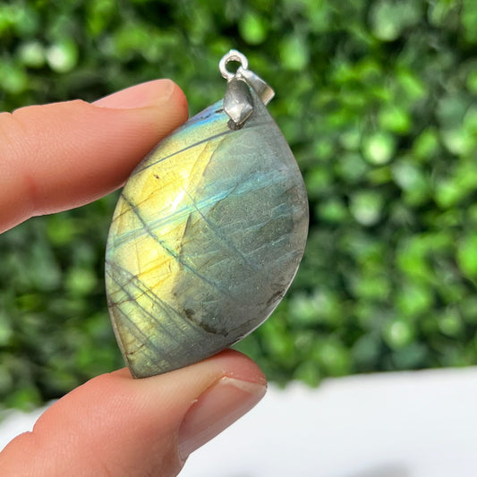 Labradorite Pendant