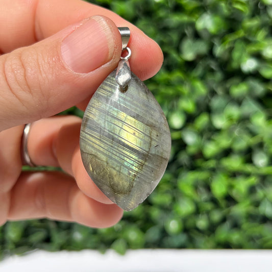 Labradorite Pendant